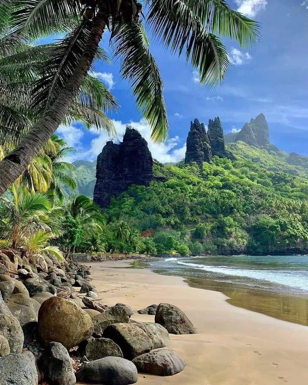 Nuku Hiva in French Polynesia.jpg